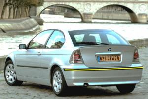 Bmw-320-compact-002