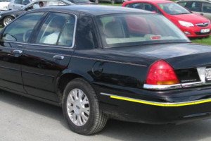 Ford-Crown-Victoria-002