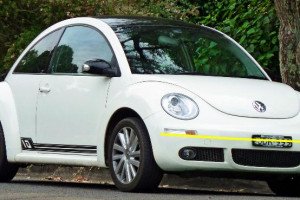 Volkswagen-New-Beetle-001