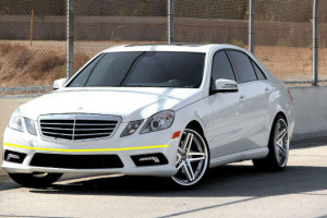 Mercedes--Benz-E-350