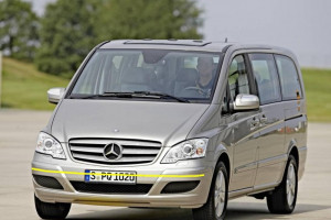 Mercedes-viano-002