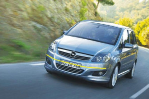 Opel-Zafira-004