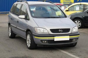 Opel-Zafira-003