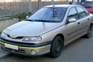 Renault-Laguna-001