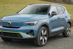 Volvo-XC40-003