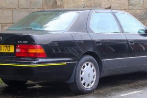 Lexus-lS-400-001